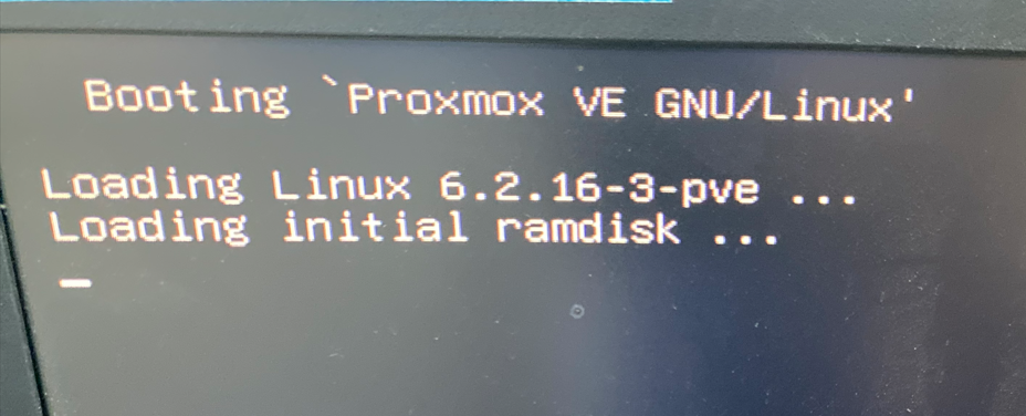 Proxmox VE(PVE) loading initial ramdisk 一种解决办法 - MaxSSL